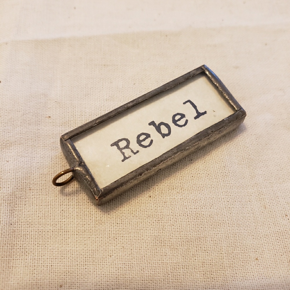 Necklace pendant